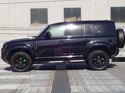 LAND ROVER DEFENDER - 5