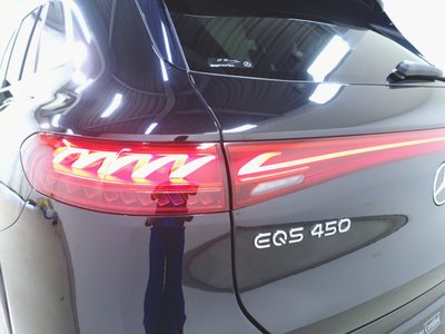 MERCEDES-BENZ EQS - 5