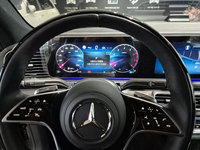 MERCEDES-BENZ GLE - 8