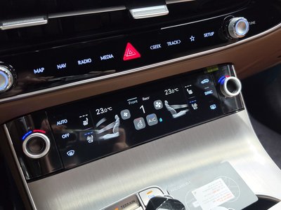 2024 Genesis GV70 — миниатюра 30