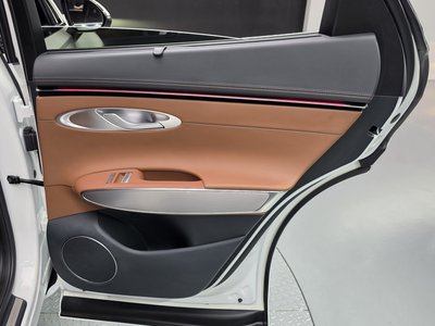 2024 Genesis GV70 — миниатюра 15