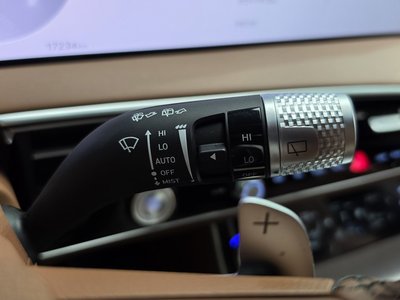 2024 Genesis GV70 — миниатюра 18
