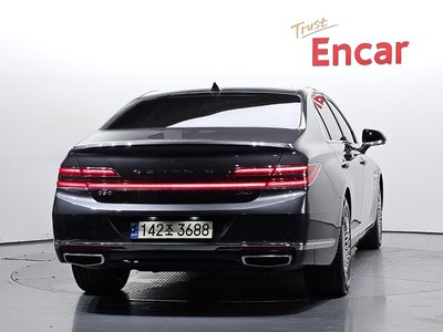 صورة 4 لـ 2021 Genesis G90