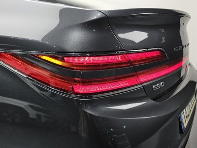صورة 10 لـ 2021 Genesis G90