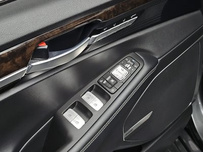 2021 Genesis G90 thumbnail 21