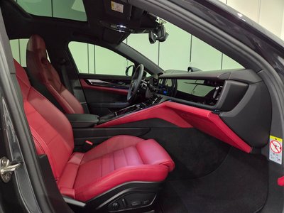 PORSCHE PANAMERA - 4