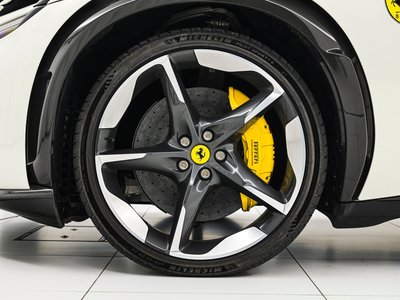 FERRARI PUROSANGUE - 9