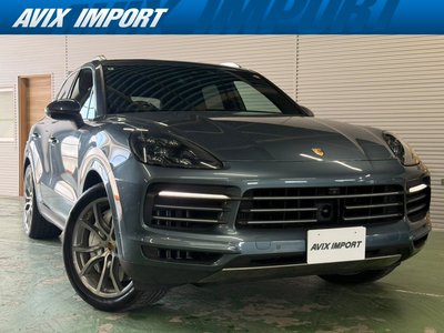 2018 Porsche CAYENNE photo 1