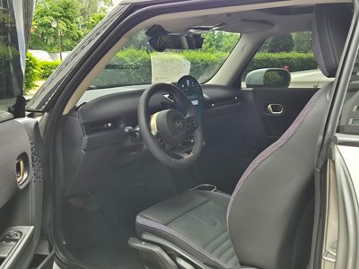 صورة 2 لـ 2025 MINI COOPER C