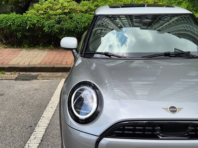 صورة 10 لـ 2025 MINI COOPER C