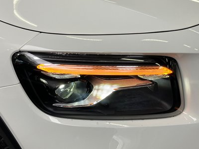 MERCEDES-BENZ GLB - 8