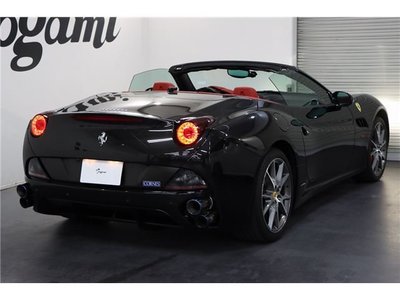 صورة مصغرة 13 لـ 2010 Ferrari CALIFORNIA