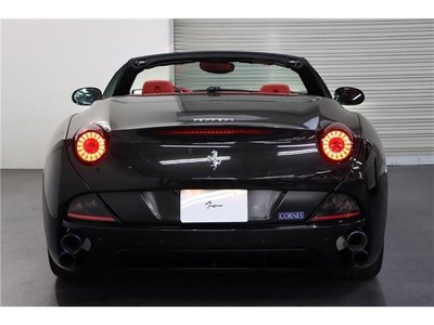 صورة مصغرة 12 لـ 2010 Ferrari CALIFORNIA