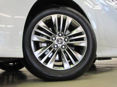TOYOTA ALPHARD - 8