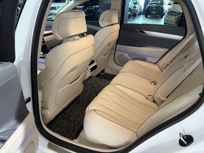 GENESIS G80 (RG3) - 8