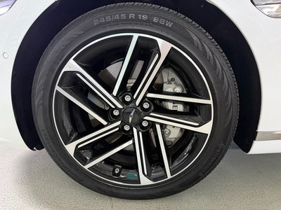 GENESIS G80 (RG3) - 4