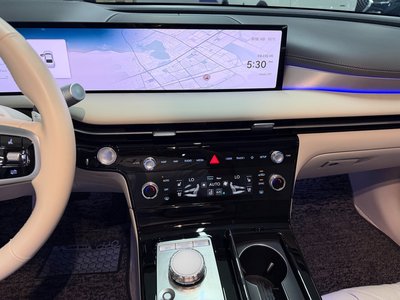 GENESIS G80 (RG3) - 7