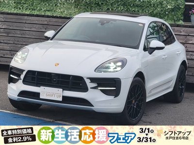 PORSCHE MACAN - 2