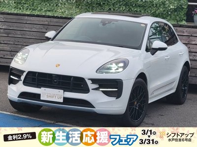 PORSCHE MACAN - 1