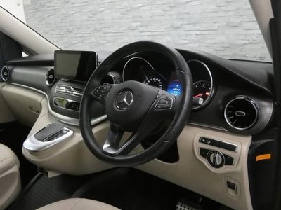 صورة 5 لـ 2021 Mercedes-BENZ V-CLASS