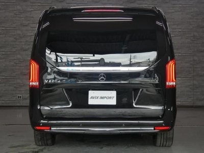 صورة 4 لـ 2021 Mercedes-BENZ V-CLASS