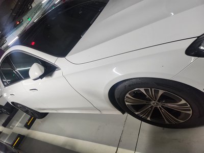 2024 Mercedes-BENZ E-CLASS photo 3