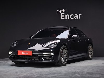 PORSCHE PANAMERA - 1