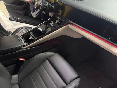 PORSCHE PANAMERA - 4