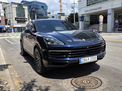 2021 Porsche CAYENNE photo 5