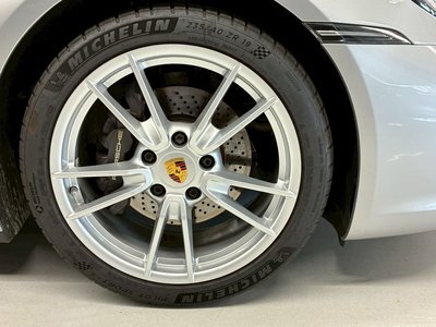 2020 Porsche 911 — миниатюра 12