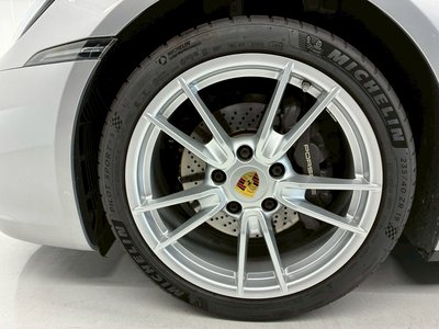 2020 Porsche 911 — миниатюра 18