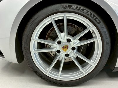 2020 Porsche 911 — миниатюра 13