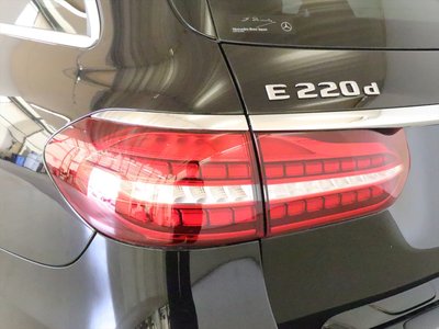 MERCEDES-BENZ E-CLASS - 9
