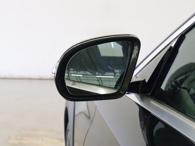 MERCEDES-BENZ E-CLASS - 6