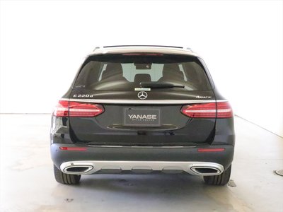 MERCEDES-BENZ E-CLASS - 3