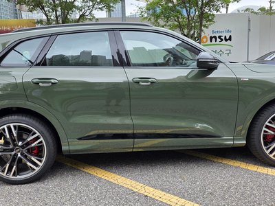 2025 AUDI Q5 photo 6