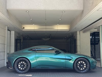صورة 10 لـ 2024 Aston Martin VANTAGE