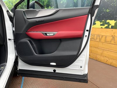 صورة مصغرة 37 لـ 2025 Lexus NX