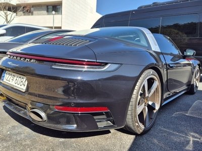 PORSCHE 911 TARGA - 7