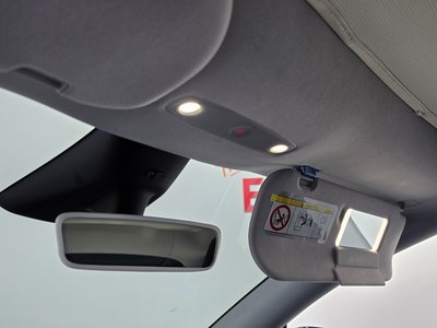 2025 Tesla MODEL Y thumbnail 33