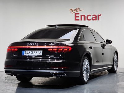 AUDI A8 - 4