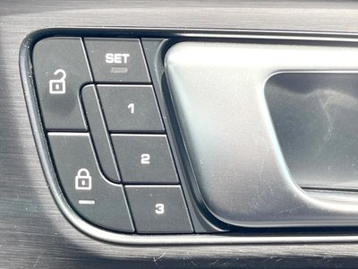 صورة مصغرة 33 لـ 2022 Porsche PANAMERA