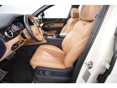 BENTLEY BENTAYGA - 6