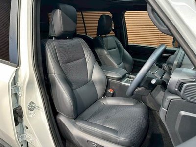 TOYOTA LAND CRUISER 250 - 8