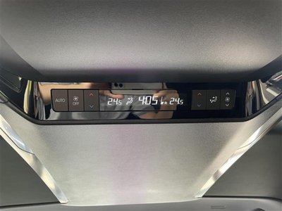 2026 Toyota ALPHARD — фото 40