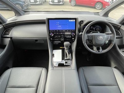 2026 Toyota ALPHARD — фото 3