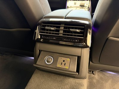2025 AUDI A8 缩略图 35