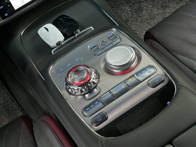 صورة 9 لـ 2022 Genesis G90 (RS4)