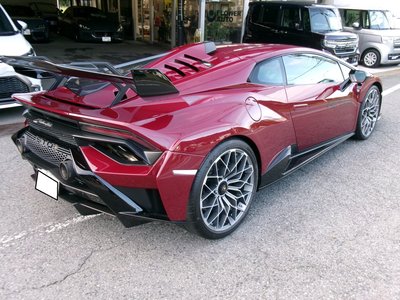 صورة 8 لـ 2023 Lamborghini HURACAN