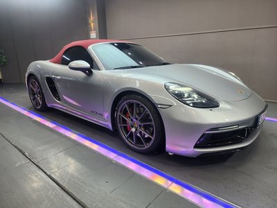 PORSCHE 718 - 1